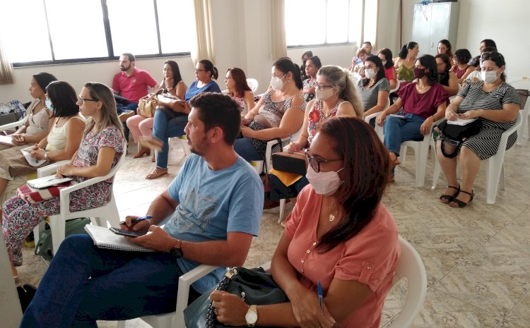 Planejamento da SEMED Itaperuna promove reunião com diretores e orientadores pedagógicos