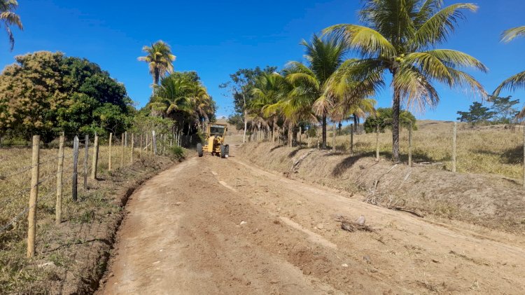 Secretaria de Agricultura de Itaperuna avança na recuperação de estradas vicinais