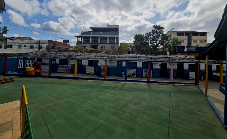 Secretário de Educação de Itaperuna visita escola no bairro Cehab