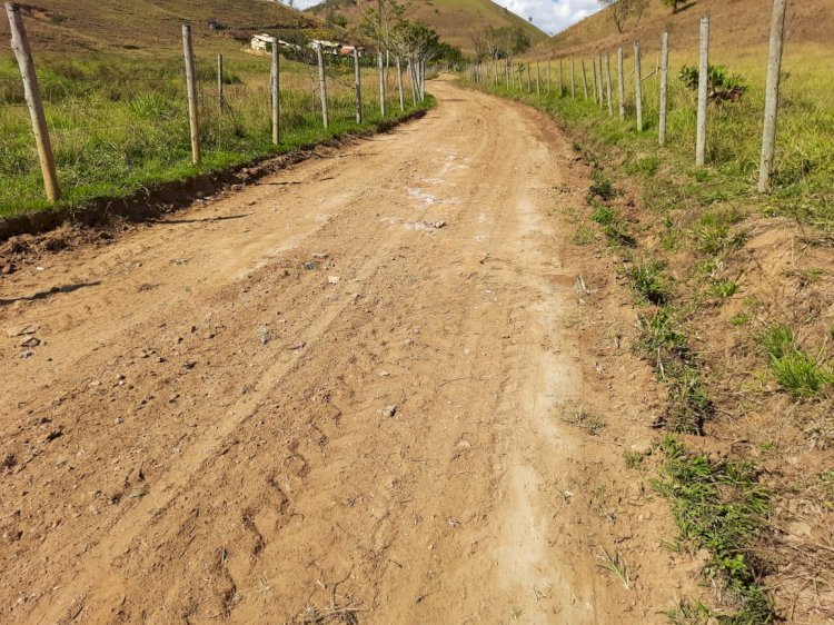 Secretaria de Agricultura de Itaperuna realiza trabalho no Alto Limoeiro