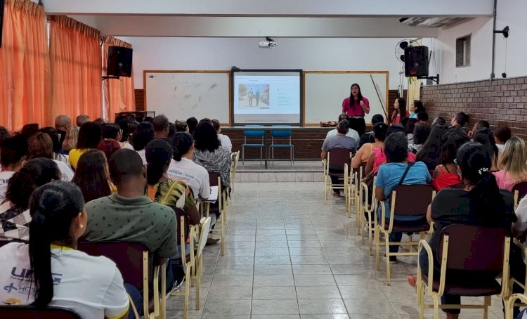 Secretária de Saúde de Itaperuna participa de reunião sobre o ‘Projeto Saúde com Agente’
