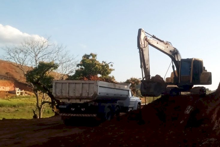 Localidade do Bananal recebe equipe da Secretaria de Agricultura de Itaperuna