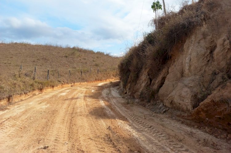 Localidade do Bananal recebe equipe da Secretaria de Agricultura de Itaperuna