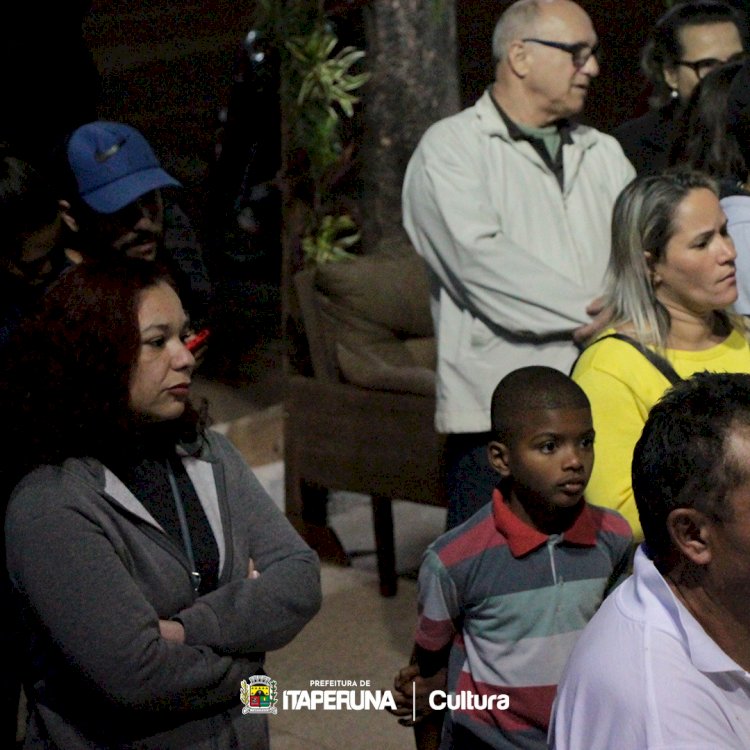 2ª Feira Cultural Caminho da Pedra Preta  anima a noite itaperunense.