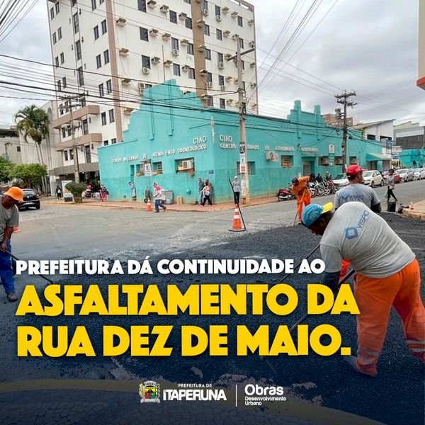 Prefeitura dá continuidade ao asfaltamento da rua Dez de Maio.