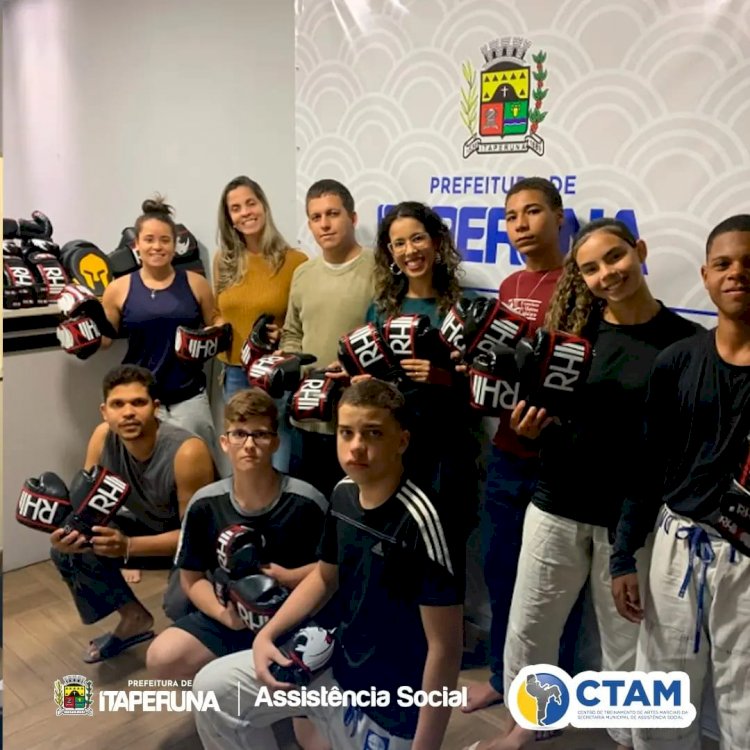 Prefeitura realiza entrega dos materiais esportivo ao CTAM.