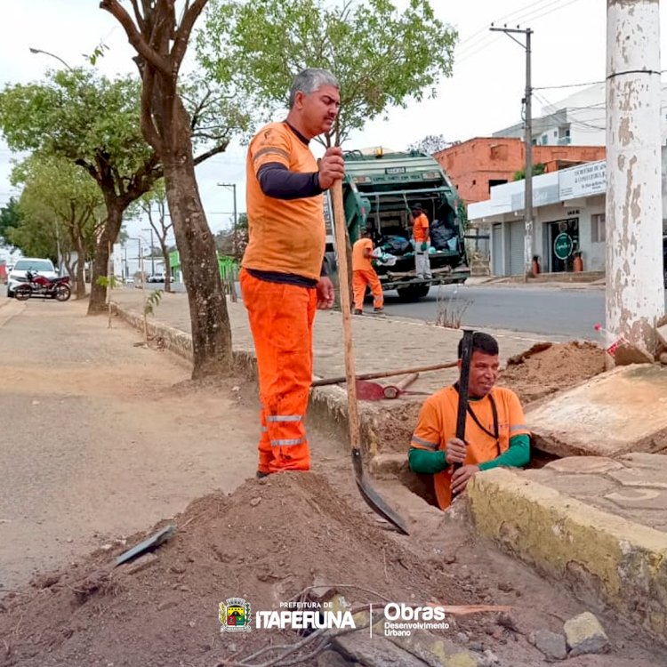 Tem obra em toda parte!