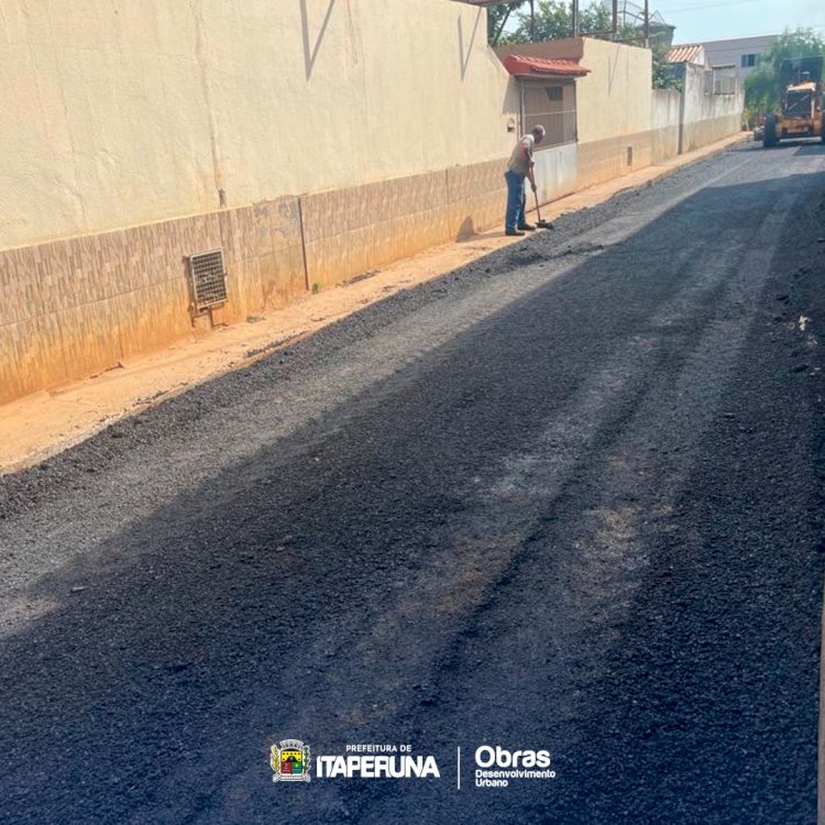 Programa Asfalto na Rua contempla 4 pontos da cidade em apenas um dia.