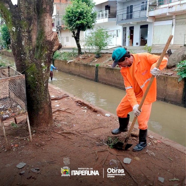 Prefeitura promove ação de limpeza na CEHAB.