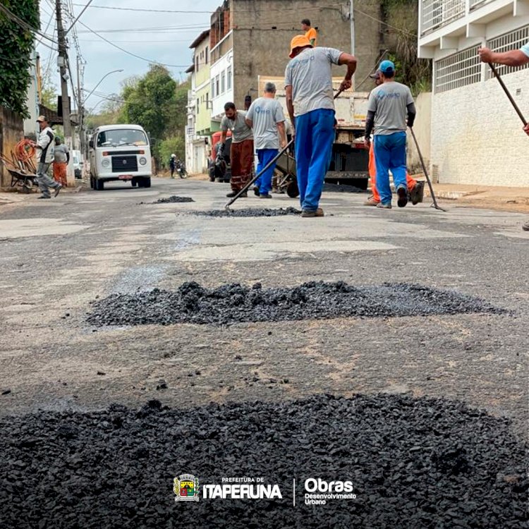 Operação Tapa Buracos  é realizada nos bairros de Niterói e Vinhosa.