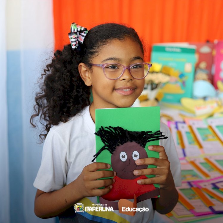 Escola Municipal Sítio São Benedito realiza Feira Literária dos alunos do Infantil ao 5º ano.