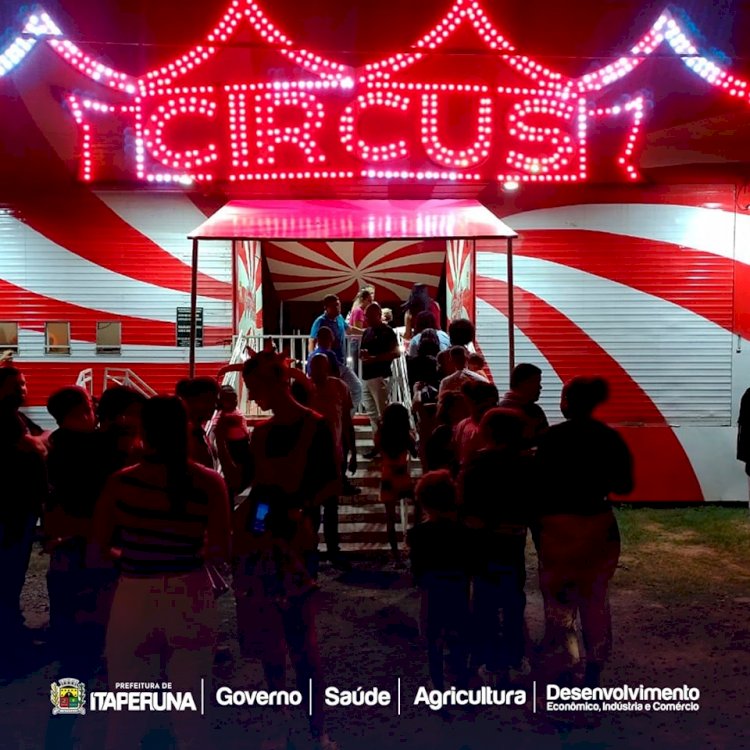 Prefeitura promove sessão gratuita do circo para crianças da APAE e CAASSITA.