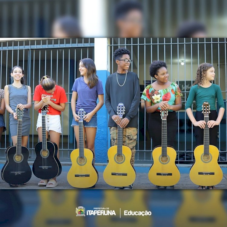 Projeto Primeiro Acorde leva música e inclusão as escolas municipais.