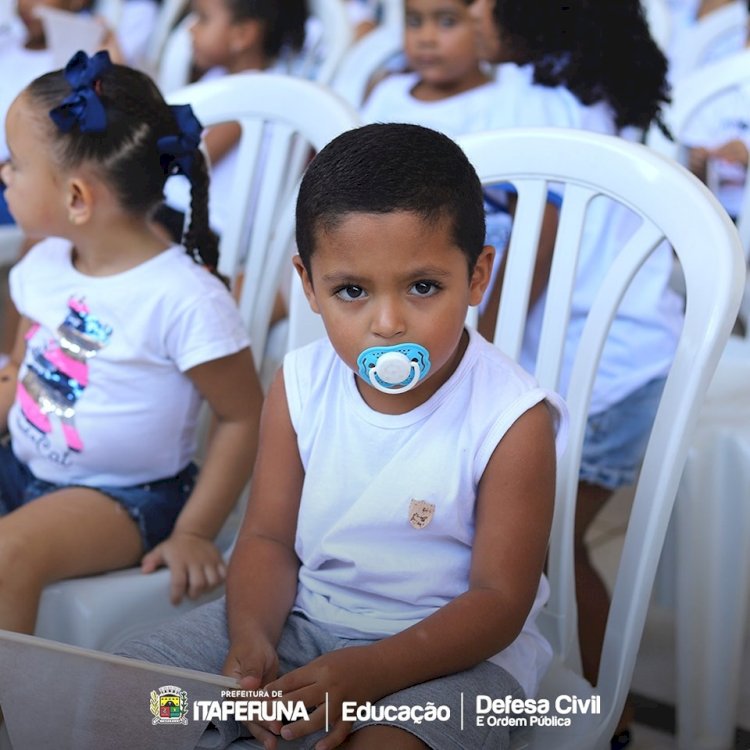 Guarda Municipal ministra palestra contra bullying na E.M. Santa Paz.