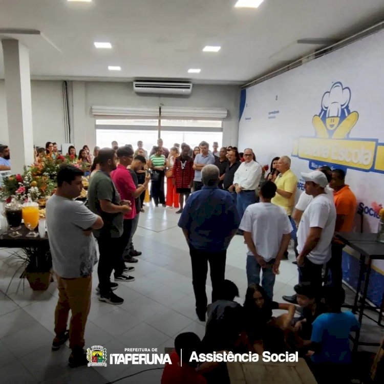 Inauguração da nova sede da Padaria Escola.