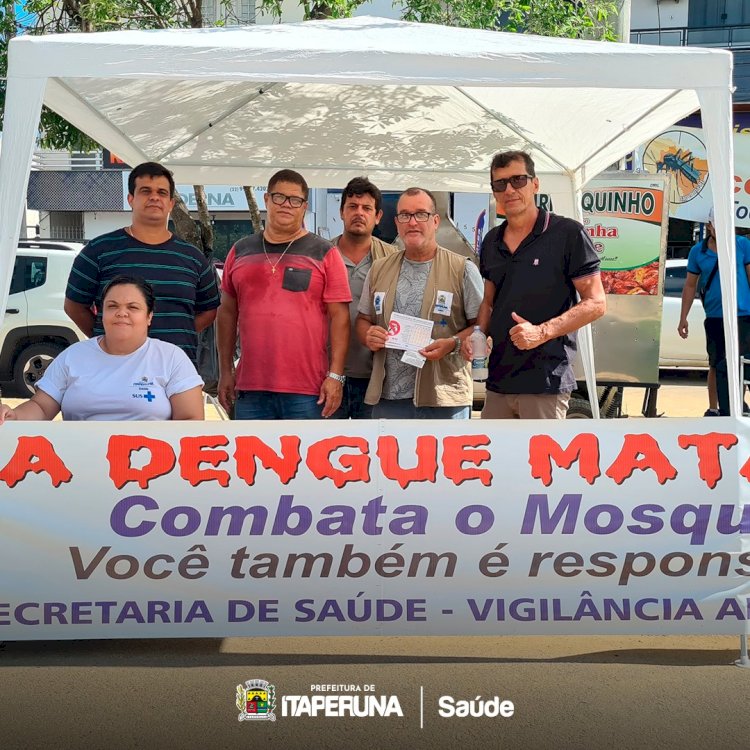 Secretaria de Saúde realiza dia D de combate à dengue na Feira Livre.