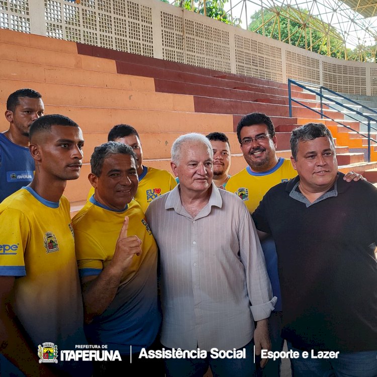 Secretaria de Assistência Social comemora o Dia Internacional da Mulher com ação no Poliesportivo.