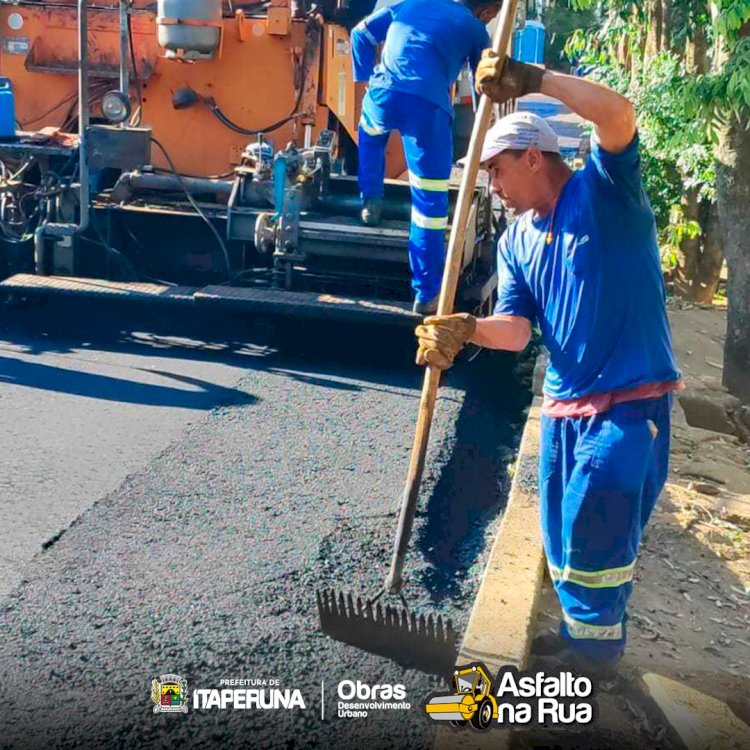 Tem asfalto novo na rua Malvina Cunha.