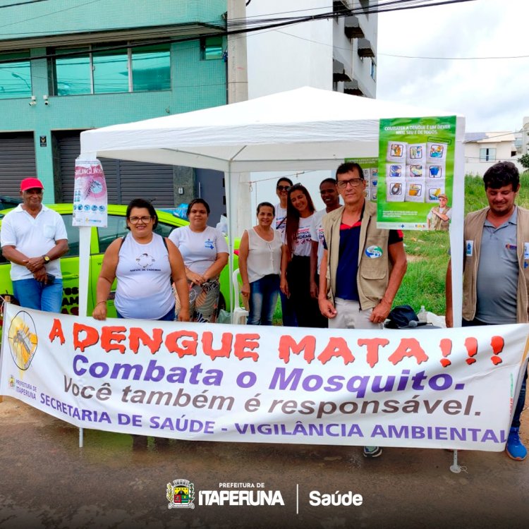 Secretaria de Saúde realiza ação especial de combate a dengue na feira livre.