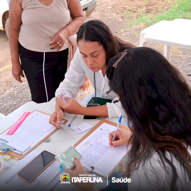 Secretaria de Saúde realiza dia D de vacinação contra a gripe.