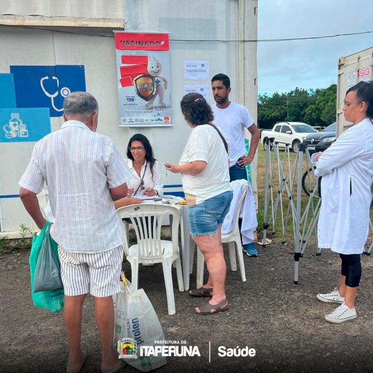 Secretaria de Saúde realiza dia D de vacinação contra a gripe.